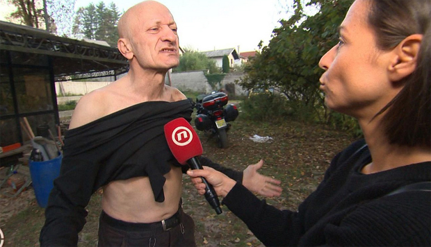 Лажни доктор Павловић терорише село: Скида се го, витла секиром, злостављао дечака па га бичовао.. (ФОТО)